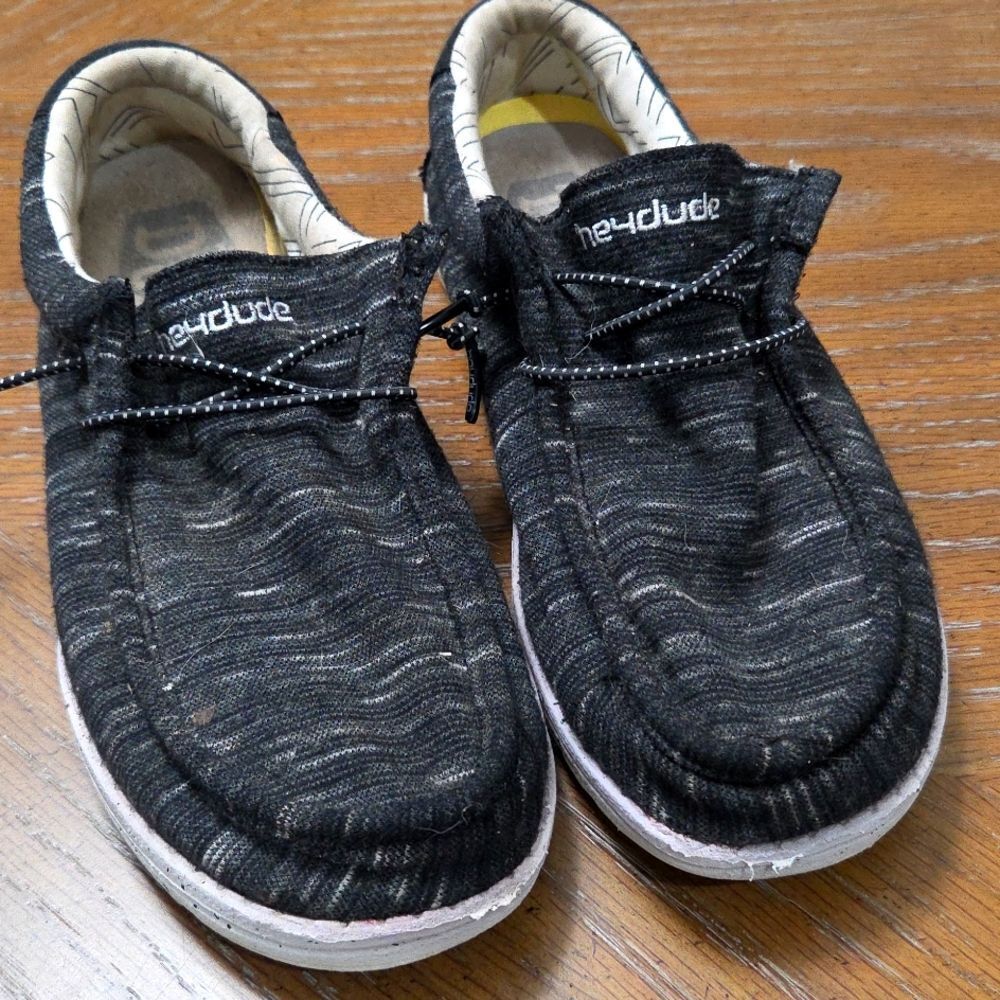 Hey Dude Wally Youth Stretch Black Slip-On Shoes Y5/6W